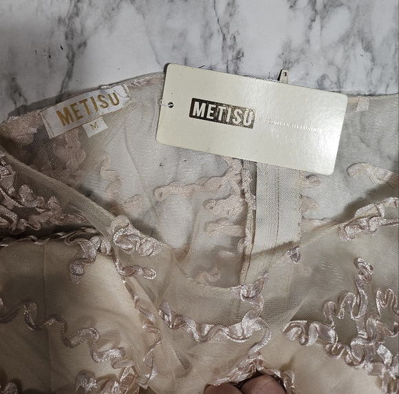 NEW Metisu Champagne Nude Gold Dress Medium - Picture 6 of 11